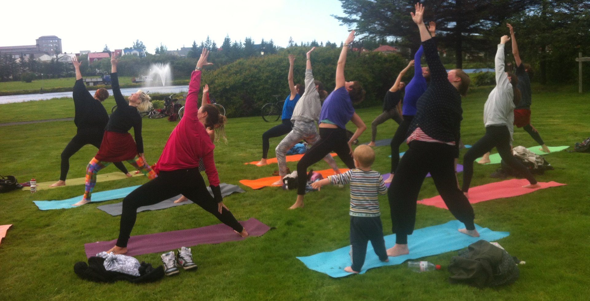Pop-Up Yoga Rvk í Hljómskálagarðinum