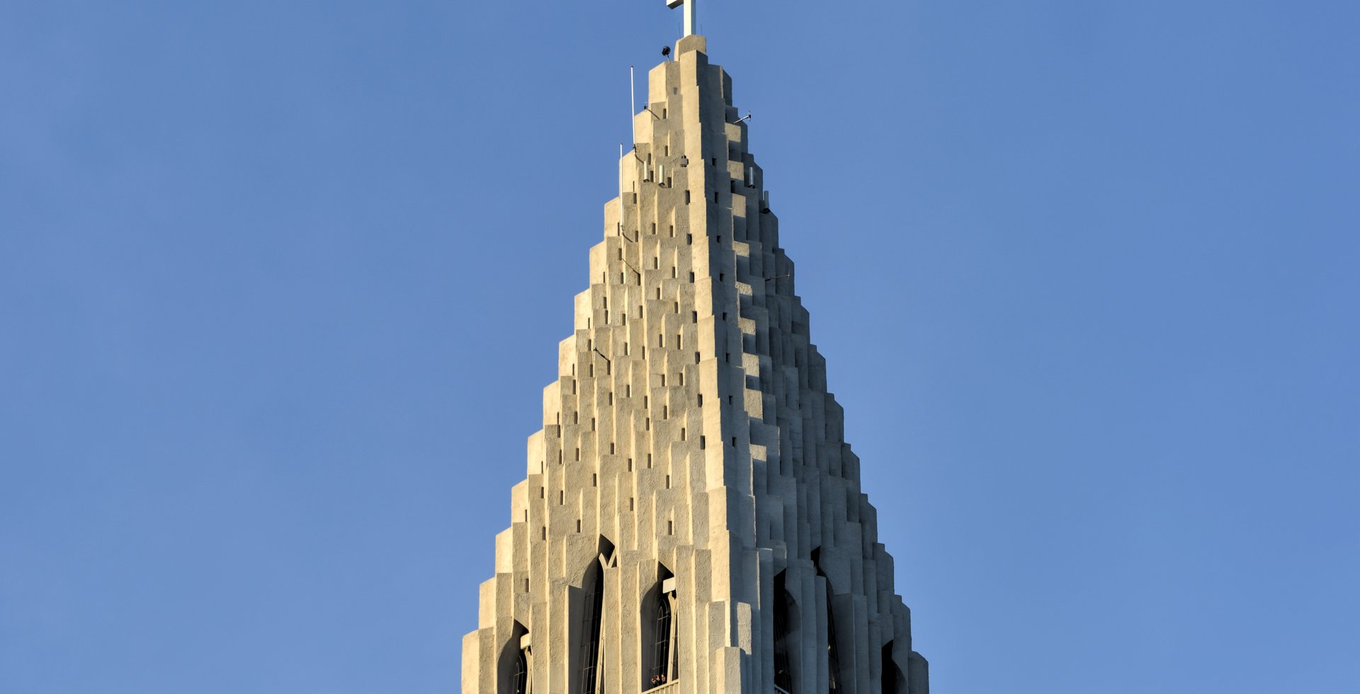 Messa og sunnudagaskóli alla sunnudaga í Hallgrímskirkju kl. 11